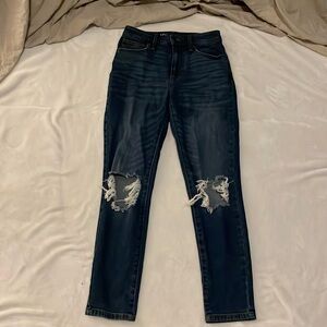 No Boundaries girls jeans with rips, brand new, size 3.